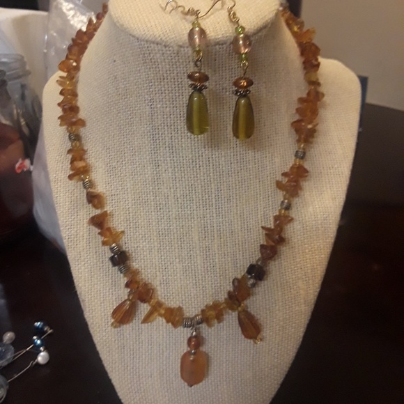 Jewelry - Picture 4 of 7